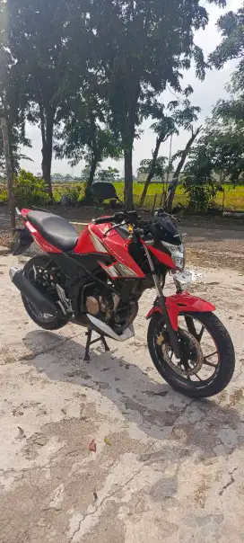 Honda Cb150r SE