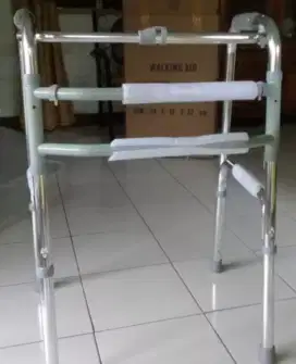 WALKER AID ( ALAT BANTU BERJALAN )