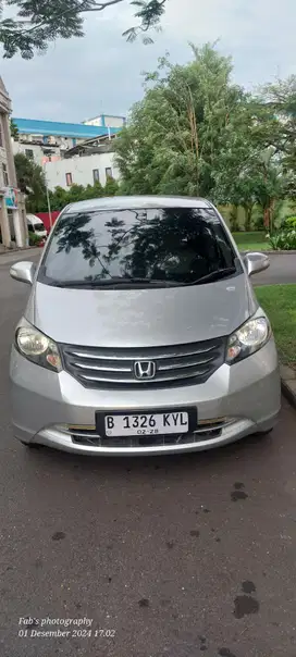 Honda Freed 2012 Bensin