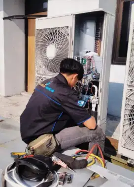 Service Ac,Mesin Cuci,Kulkas,Pompa Air dan Bongkar Pasang AC.