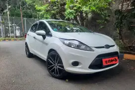 Ford Fiesta 1.4 M/T 2011 Atas Nama Sendiri