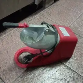 Mesin Serut Es Ice Crusher Ruby