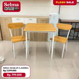 Meja makan minimalis