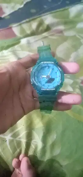 G-Shock blue transparan