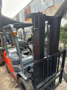 Forklift Toyota 2.5 Ton Trilift 4.7 Meter 2021