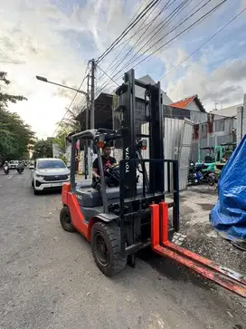 Forklift Toyota 3 TON Mast TINGGI