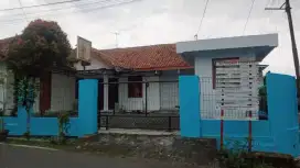 Di sewakan rumah