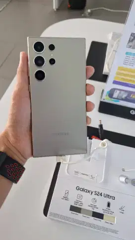 Samsung Galaxy S24 Ultra (baru, segel resmi)