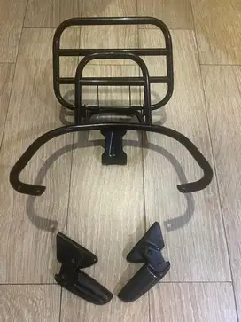 Back Rack n foot step vespa LX & S 125