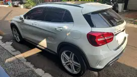 Mercedes-Benz GLA200 2016 Bensin