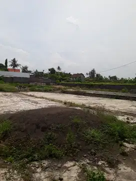 Tanah pinggir jln by pas mantra keramas - Bali