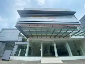 GEDUNG EX SHOWROOM + BENGKEL MOBIL DANAU SUNTER UTARA