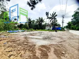 dijual Tanah strategis pinggir jalan raya Deles indah Klaten