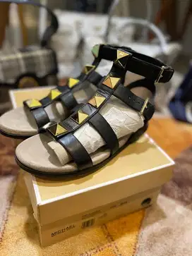 Michael Kors Sandal Wanita