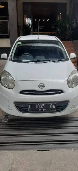 DIJUAL NISAN MARCH 2011