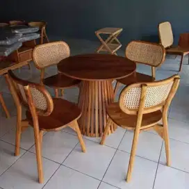 Desain interior ,furniture,mebel,,meja kursi cafe,meja kursi makan COD