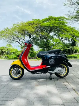 Vespa Mickey mouse limited edition