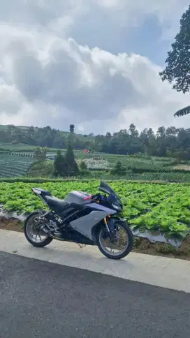 YAMAHA R15 V3 2020