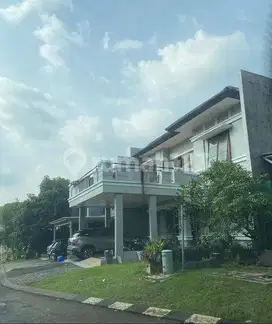 Dijual rumah murah kota wisata Hook bangunan luas 2,5 Lantai