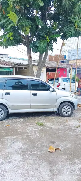 Daihatsu Xenia 2010 Bensin