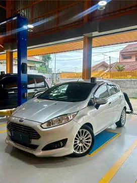 Ford Fiesta Ecoboost 2014 Silver