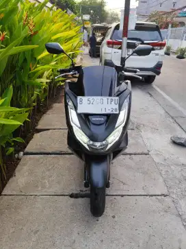 Honda pcx 160 abs hstc th 2023/11 B dki km low