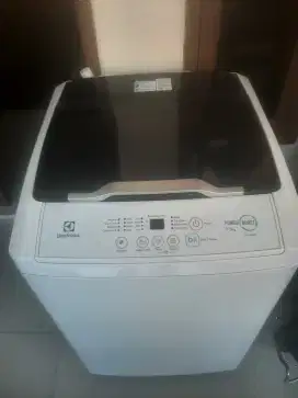 Di Jual mesin cuci electrolux pemakaian sendiri