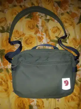 Tas Slempang Kanken FjallRaven Original - Like New