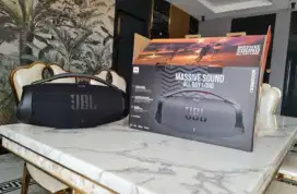 JBL BOOMBOX 3 LIKE NEW