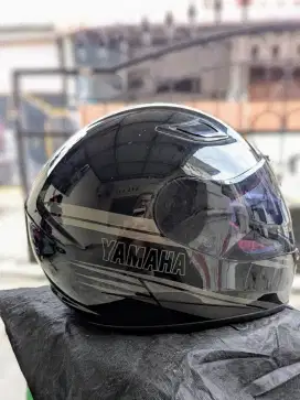 Helm Full Face Yamaha Ori (Bisa Tukaran Helm Non Full Face).