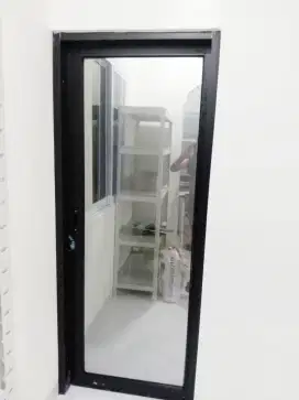 Pintu Kaca Almunium