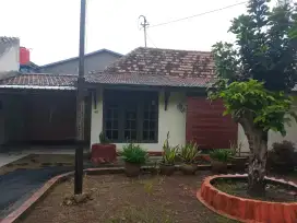 Dijual Rumah tengah Kota