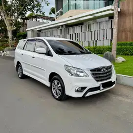 Innova V Diesel Matic 2015