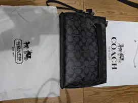 Clutch Pria Coach