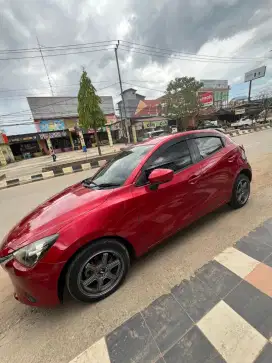 MAZDA 2 SKY ACTIVE. 2015 . PEMAKAIAN PRIBADI