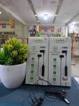 Luna bluetooth headset