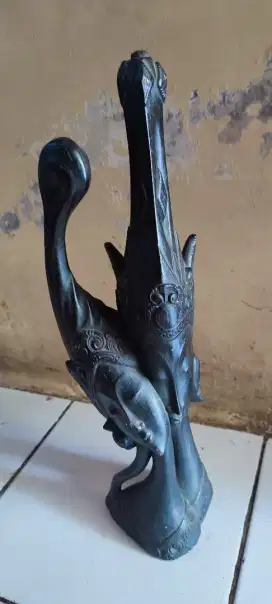 Patung kayu Rama &sintha
