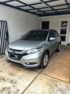 Honda HRV E AT 2016 Silver (Pemakaian 2017, Tgn Pertama, Direct Owner)