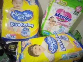 Pampers mamypoko / merries size L