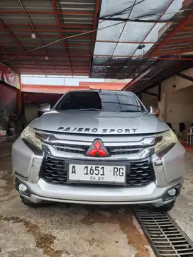 Pajero GLX 4X4 MT