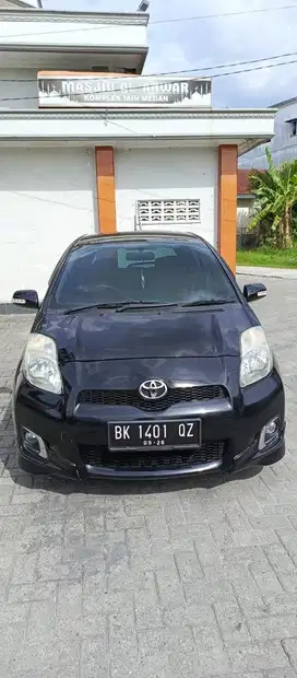 Toyota Yaris E A/T 2012