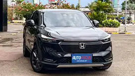 Tdp50JT Honda HRV 1.5 SE AT Hitam Metalik nik 2023 Low KM