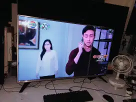 Di jual tv merk LG 49 inc
