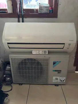 Jual AC Daikin inveter 1/2pk