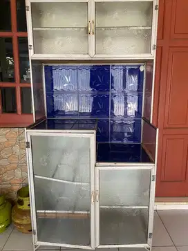 lemari piring aluminium