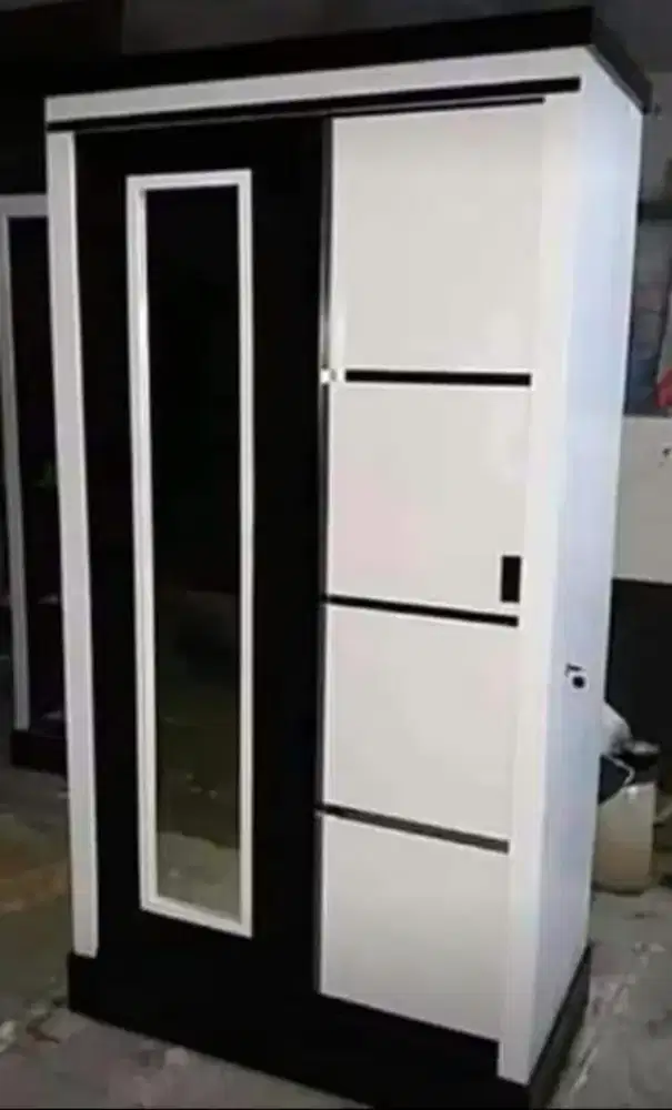 Almari kayu murah