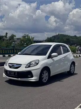 DP 4JT BRIO E 2015 NIK 2014 AT PUTIH KM.69RB PAJAK BARU