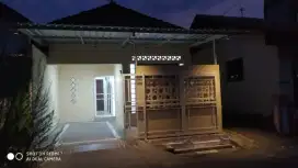 Rumah Ready Carport AC Tengah Kota Nyaman Aman Lokasi Strategis