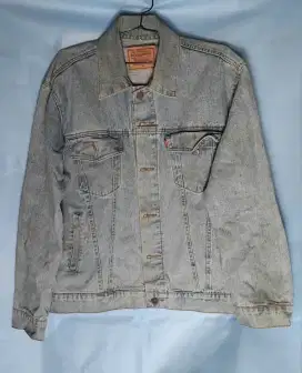 JAKET DENIM LEVIS BEKAS SECOND