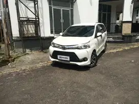 Like New - TOYOTA AVANZA 1.5 Veloz Bensin M/T 2016 PUTIH